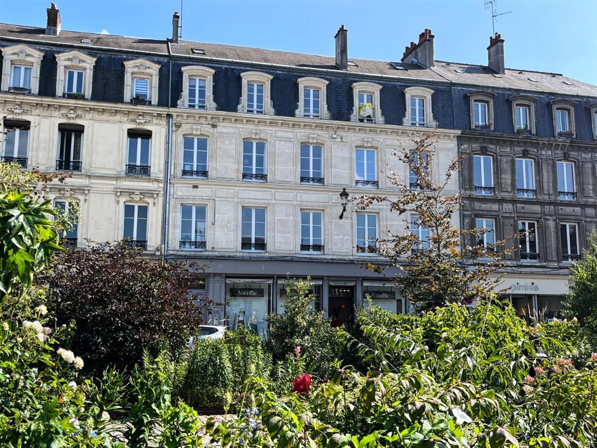 Appartement Exceptionnel En Ultra Centre Ville Compiègne Dış mekan fotoğraf